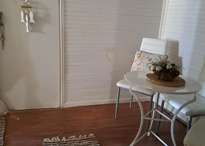 Zervou House * バトシ