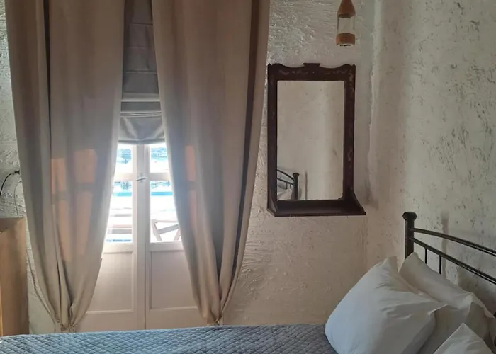 Zervou House * Batsi (Andros)